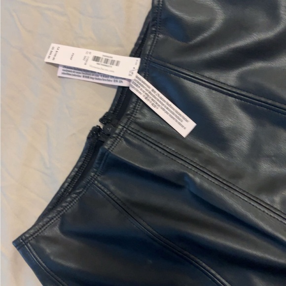 Brand new faux leather flared pants brand new XS - Picture 4 of 4